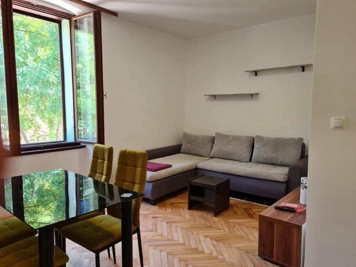 Se-Na Apartment Pula Exterior photo