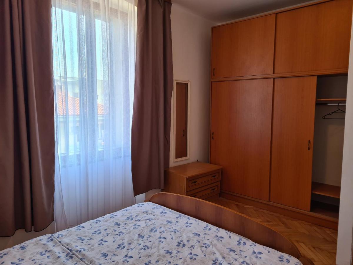 Se-Na Apartment Pula Exterior photo