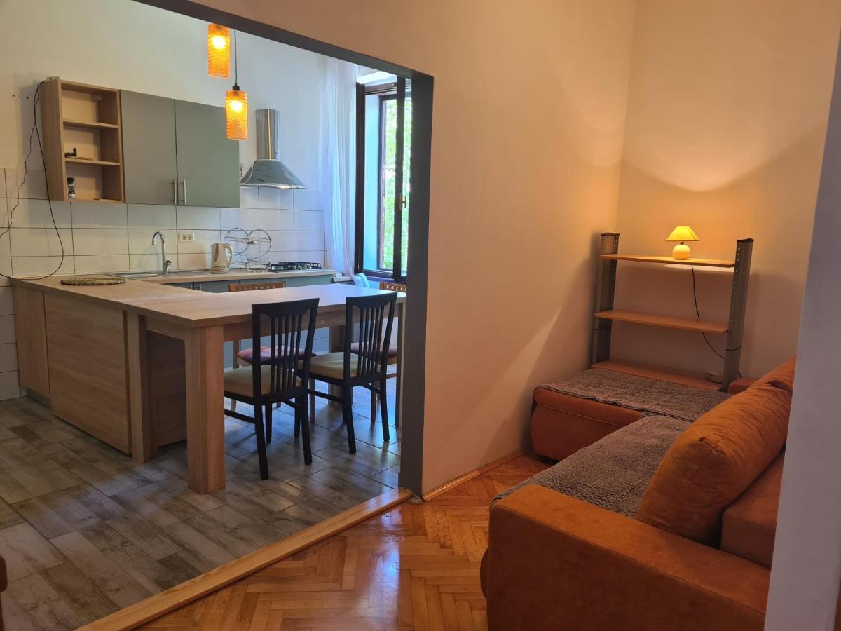 Se-Na Apartment Pula Exterior photo
