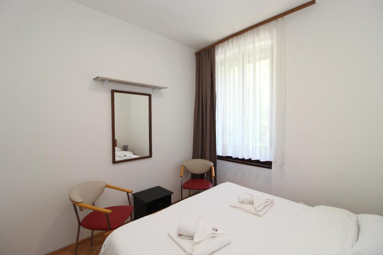 Se-Na Apartment Pula Exterior photo