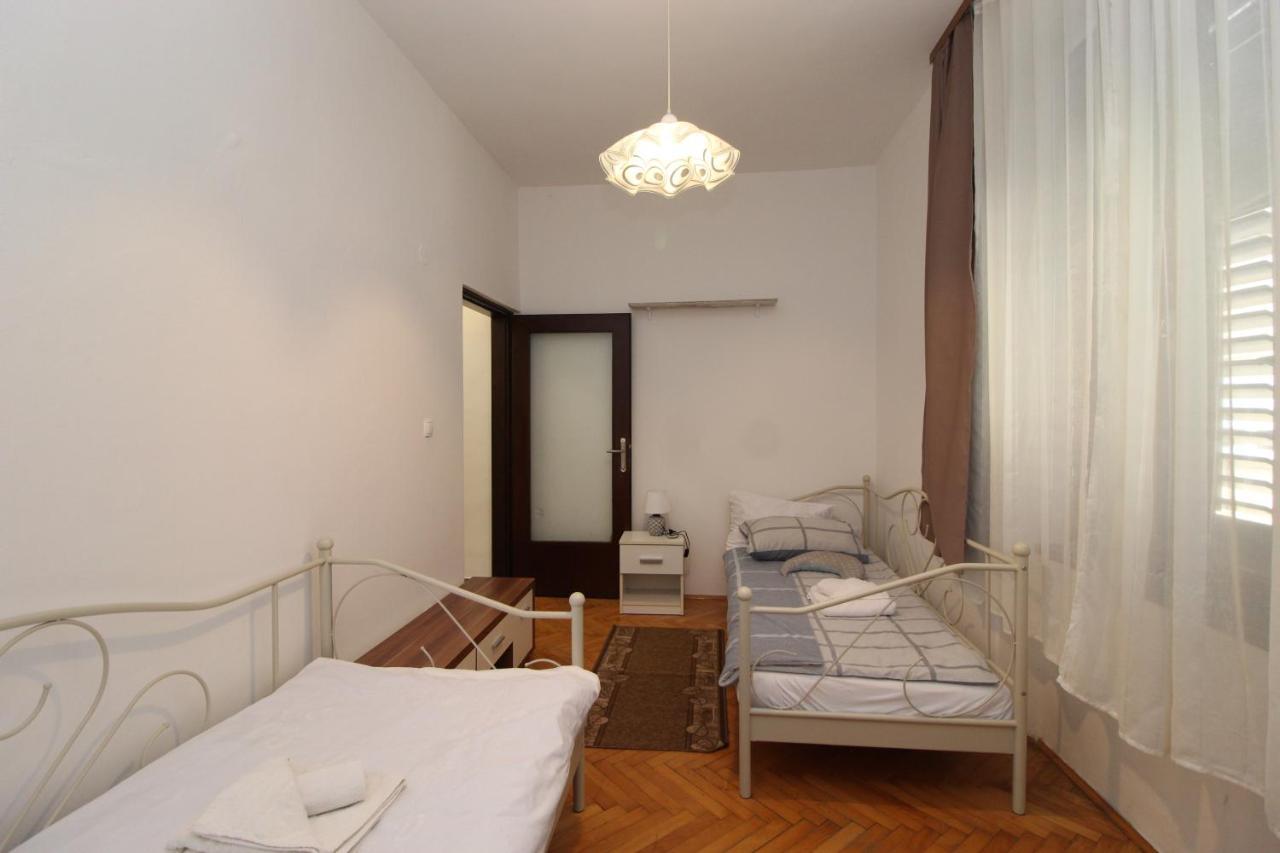 Se-Na Apartment Pula Exterior photo